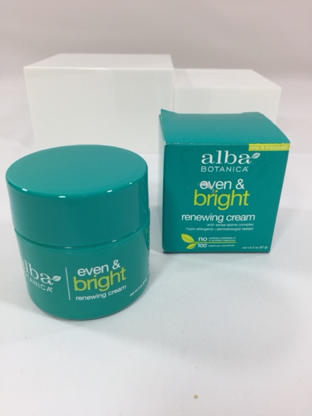 Alba Botanica Even & Bright Renewing Cream — Teal